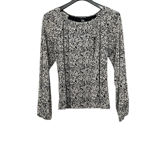 Tops - Women’s Floral Black and Cream Women's Top with Bow Size XL